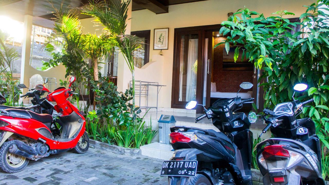 Leyeh Leyeh Homestay Canggu  Exterior photo